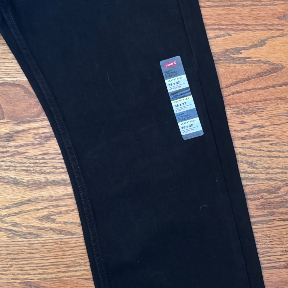 Levi's Men's 506 Comfort Straight Jeans - Picture 2 of 6